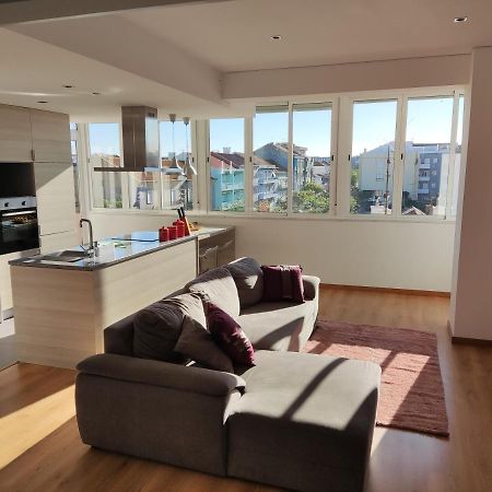 M&H Loft - Apartamento T2 Em Setúbal Exterior foto