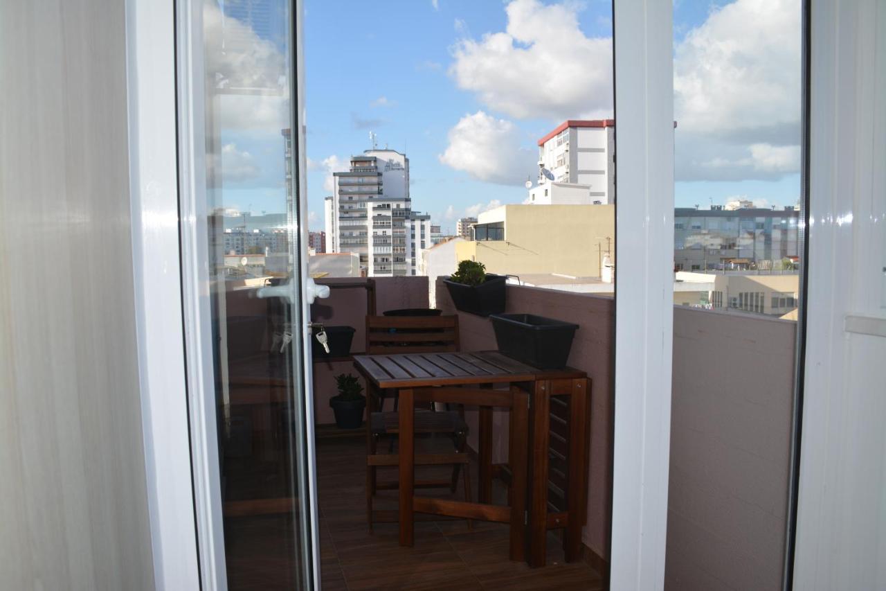 M&H Loft - Apartamento T2 Em Setúbal Exterior foto