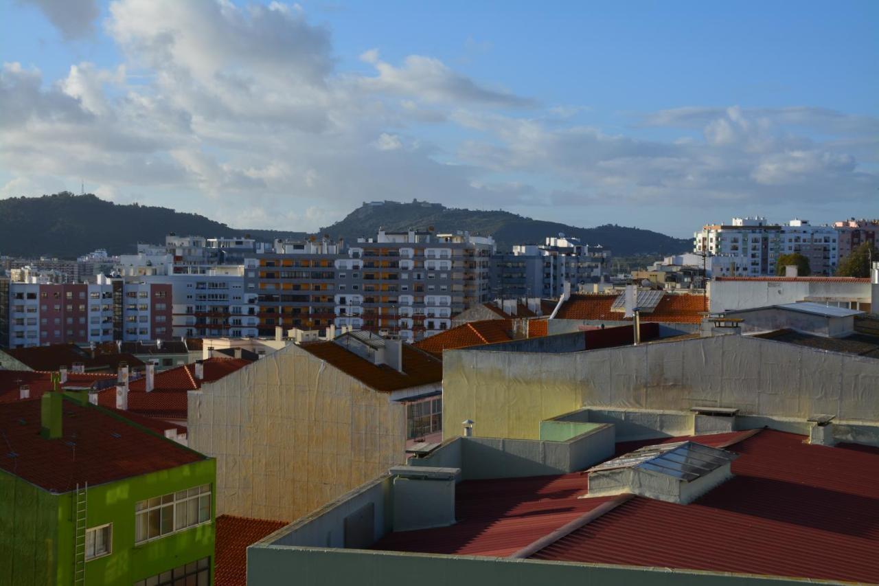 M&H Loft - Apartamento T2 Em Setúbal Exterior foto