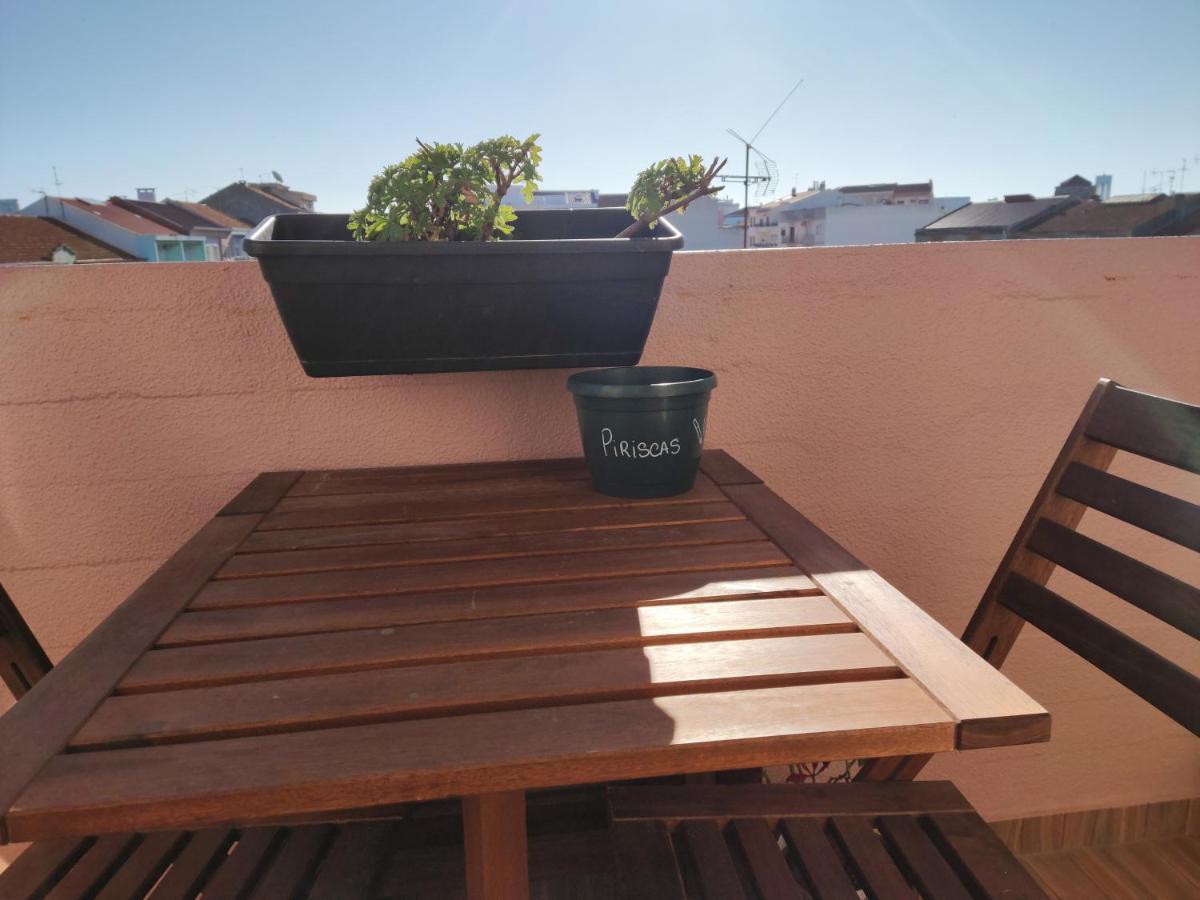 M&H Loft - Apartamento T2 Em Setúbal Exterior foto